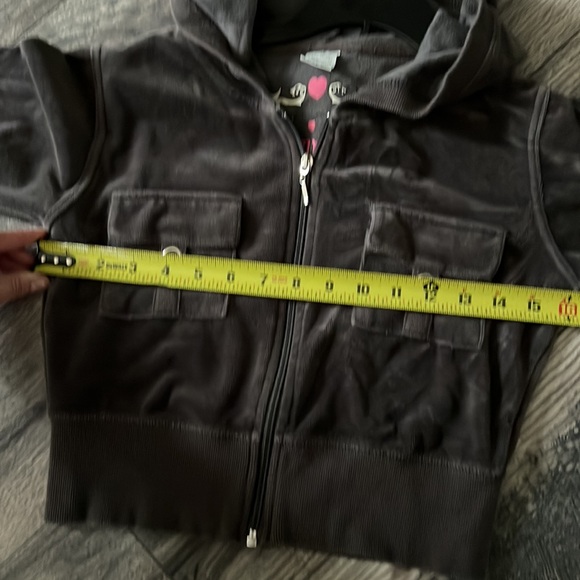 Top - Picture 9 of 9